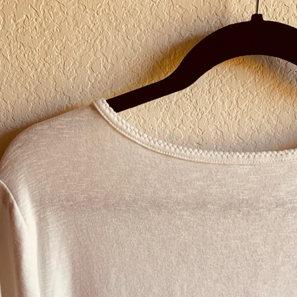 Classic Timeless White Tee Size Large - Picture 4 of 5